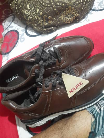 ndure shose original size 10 num for sale