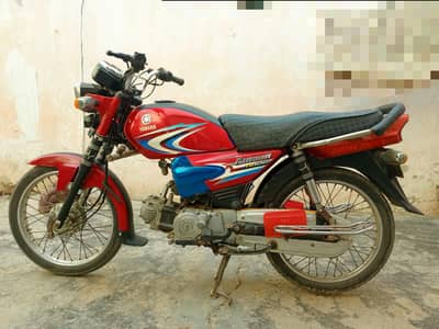 Yamaha Junoon YD100