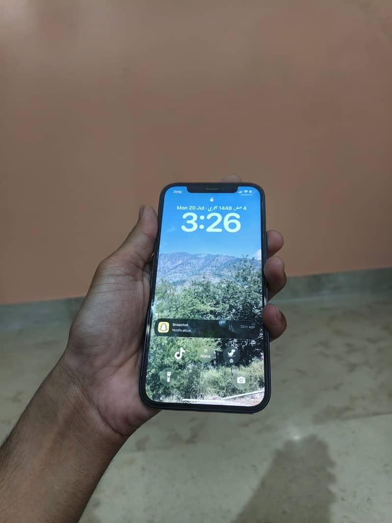 iPhone 12 2