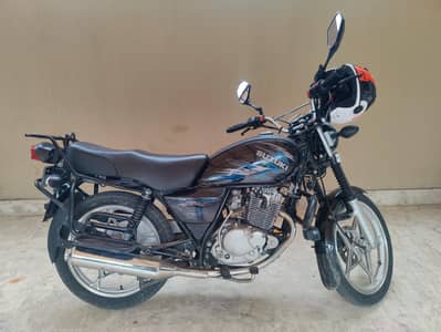 Suzuki GS 150 2022 | 15,000 KM | Single Hand