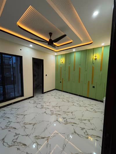 10 Marla Lower Portion Available For Rent In Lahore