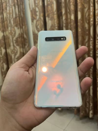 Samsung s10+