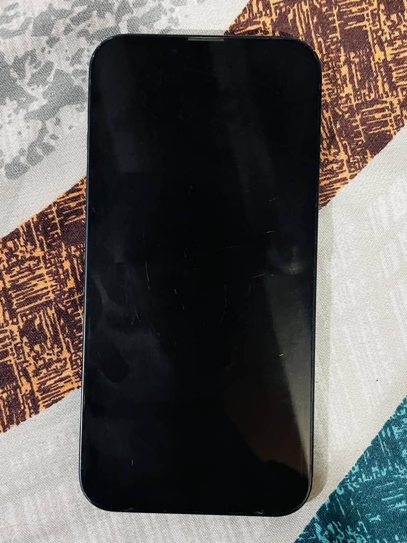 Apple iPhone 13 2