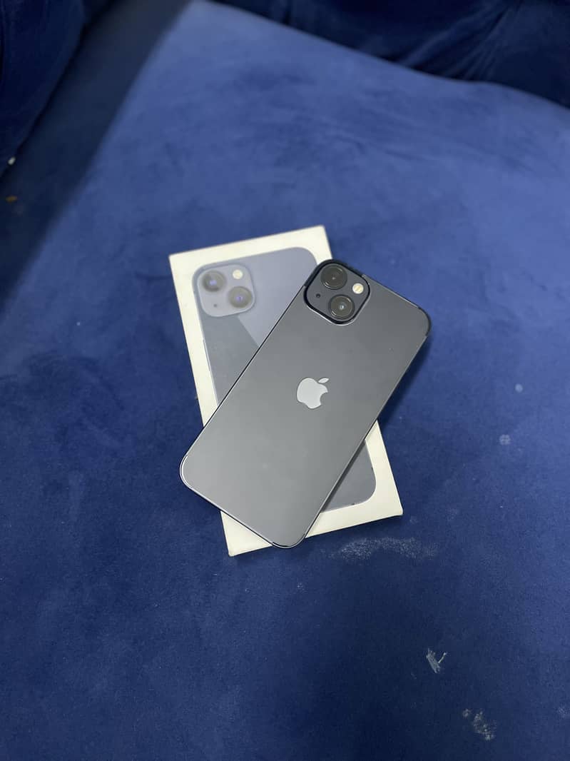 Apple iPhone 13 2