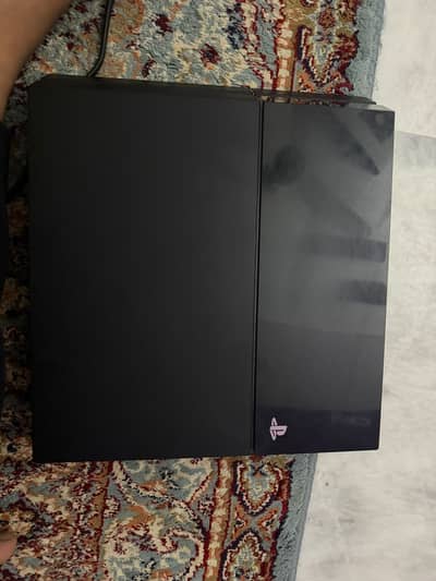 PlayStation 4 fat like new