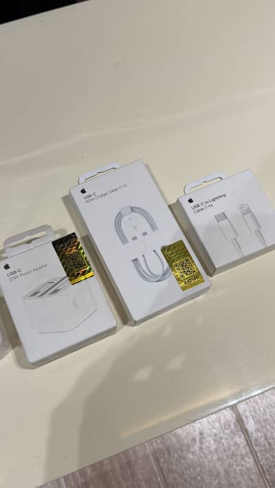 Apple 20W adapter mercantile boxpack, kit, usb c to c, lightning cable