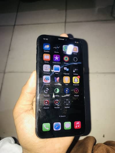I phone xs 10 by 10 lash condition