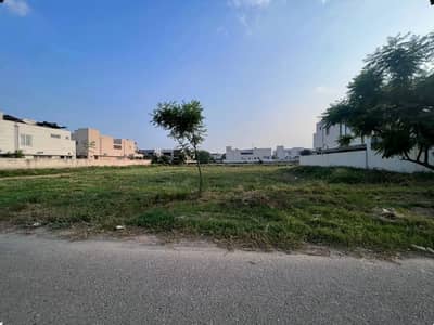 PLOT # Y-2194 RESIDENTIAL PLOT LOCATED IN THE BEST BLOCK OF DHA PHASE 7 LAHORE.