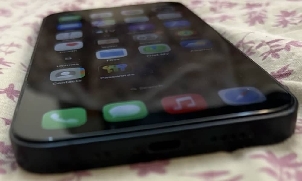 Apple iPhone 13 1