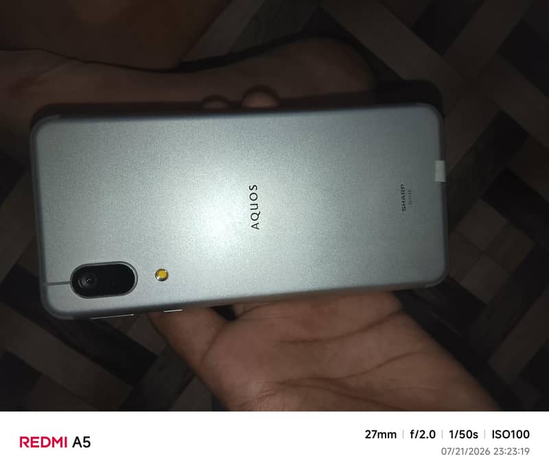 Sharp Aquos Sense 6