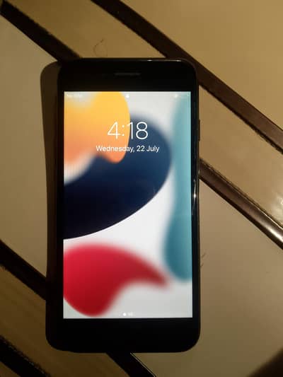 Apple iPhone 7