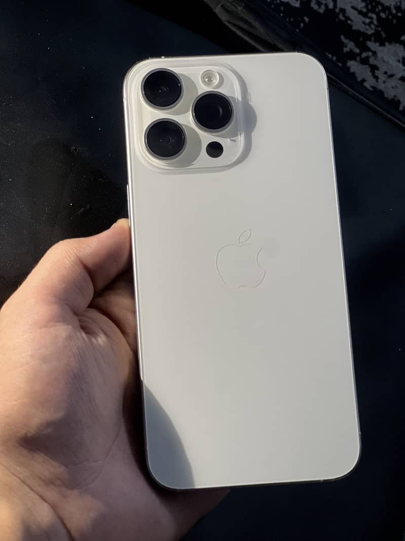 IPHONE 15 PRO MAX 0