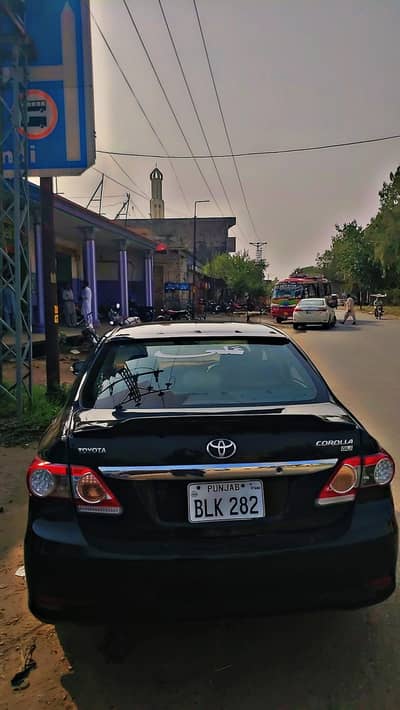 Toyota Corolla GLI 2011