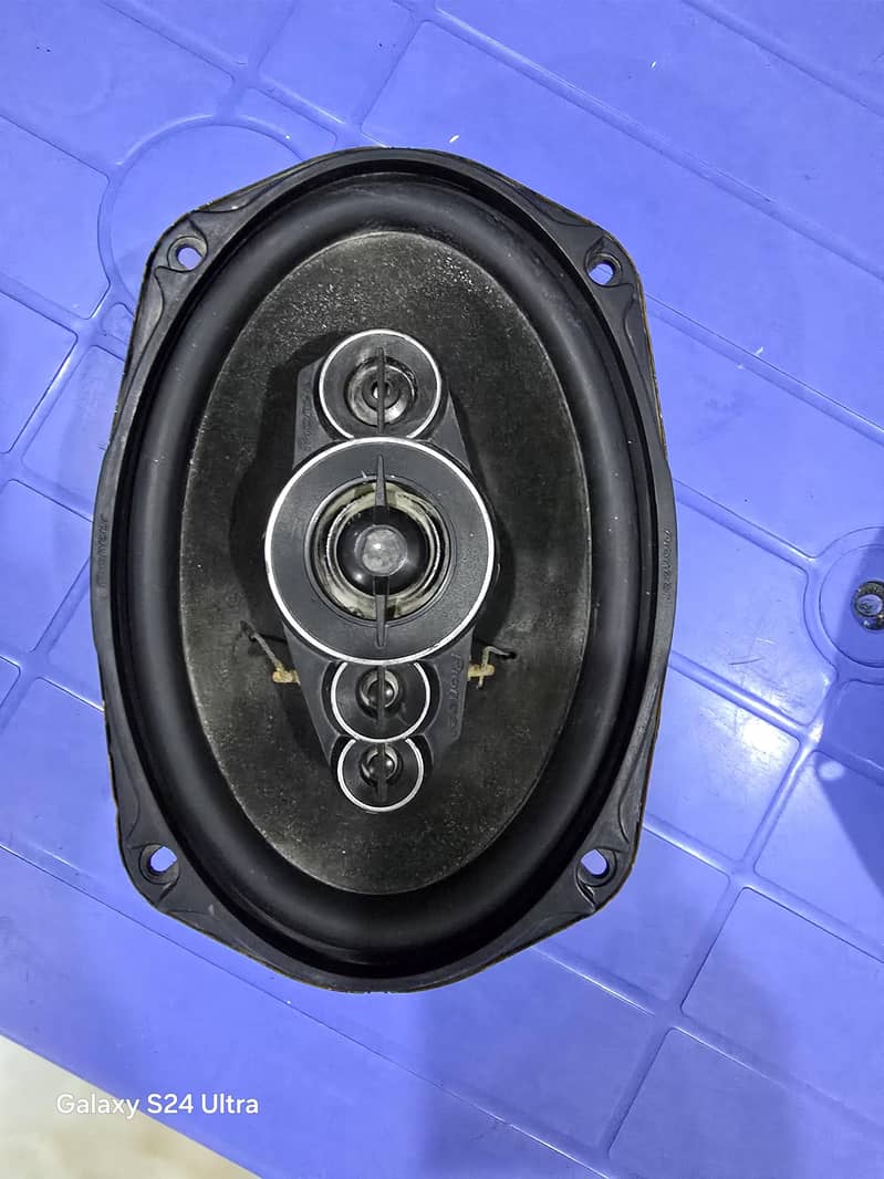 car speaker 1