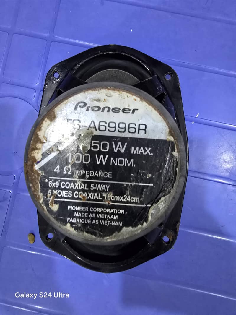 car speaker 2