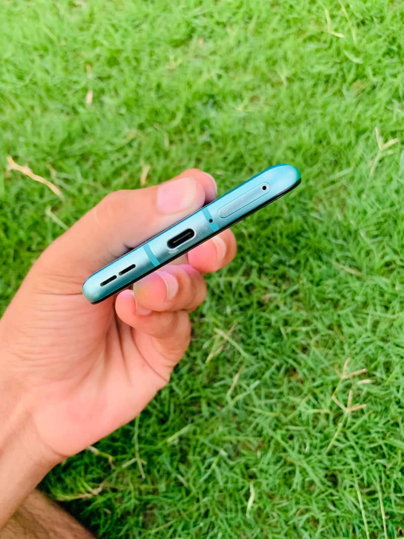 one plus 8t 4