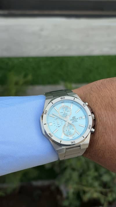 Casio edifice EFV-640D-2BV 2 month used in warranty