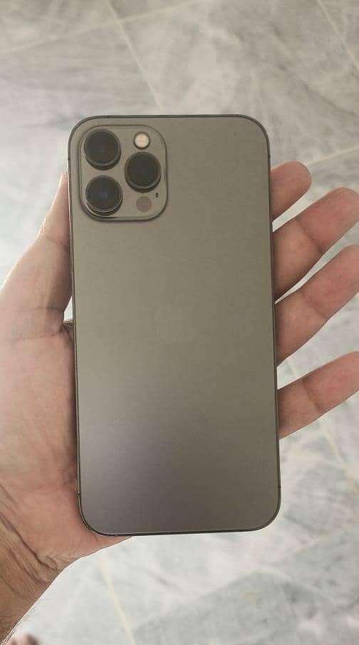 Apple iPhone 12 Pro Max 3