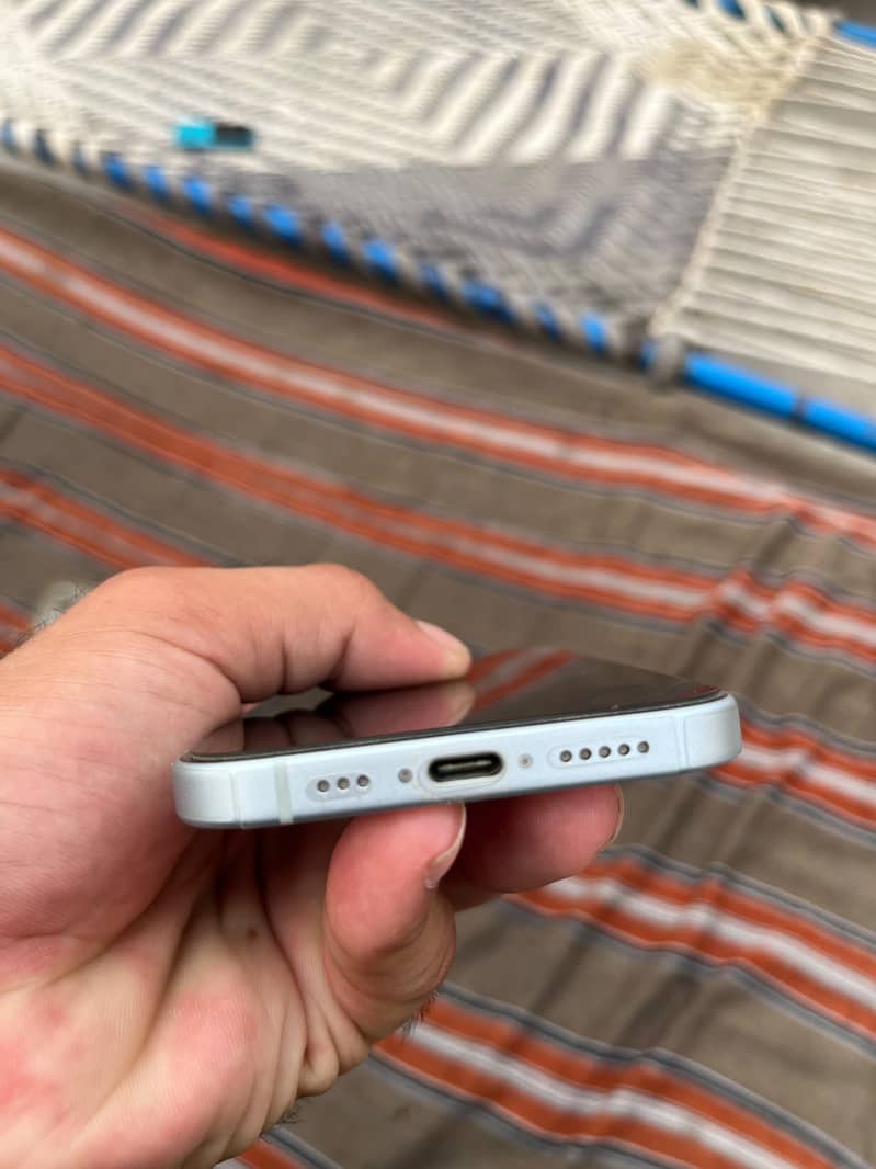Apple iPhone 15 jv 5