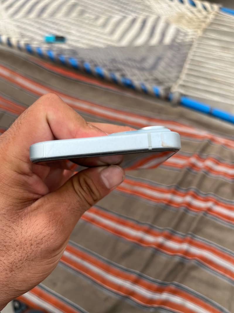 Apple iPhone 15 jv 6