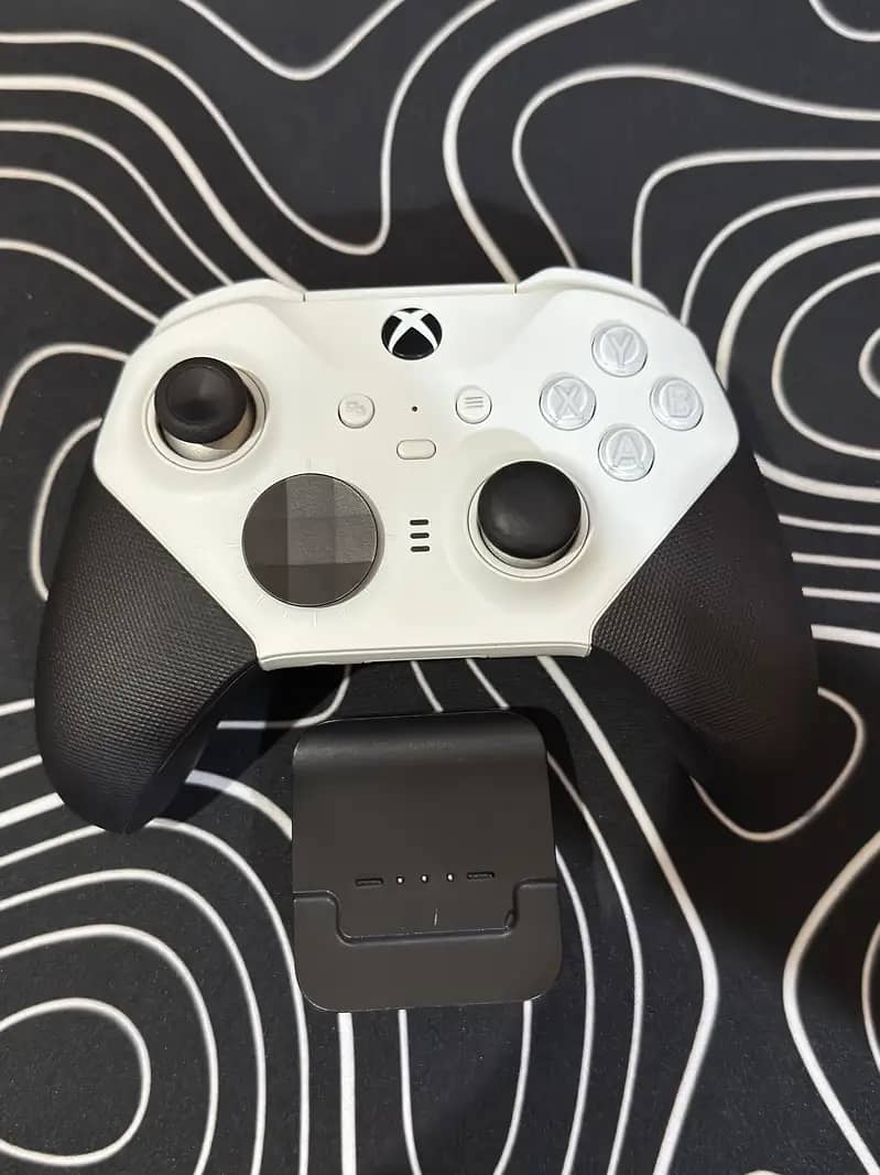 XBOX Elite series 2 controller. 4