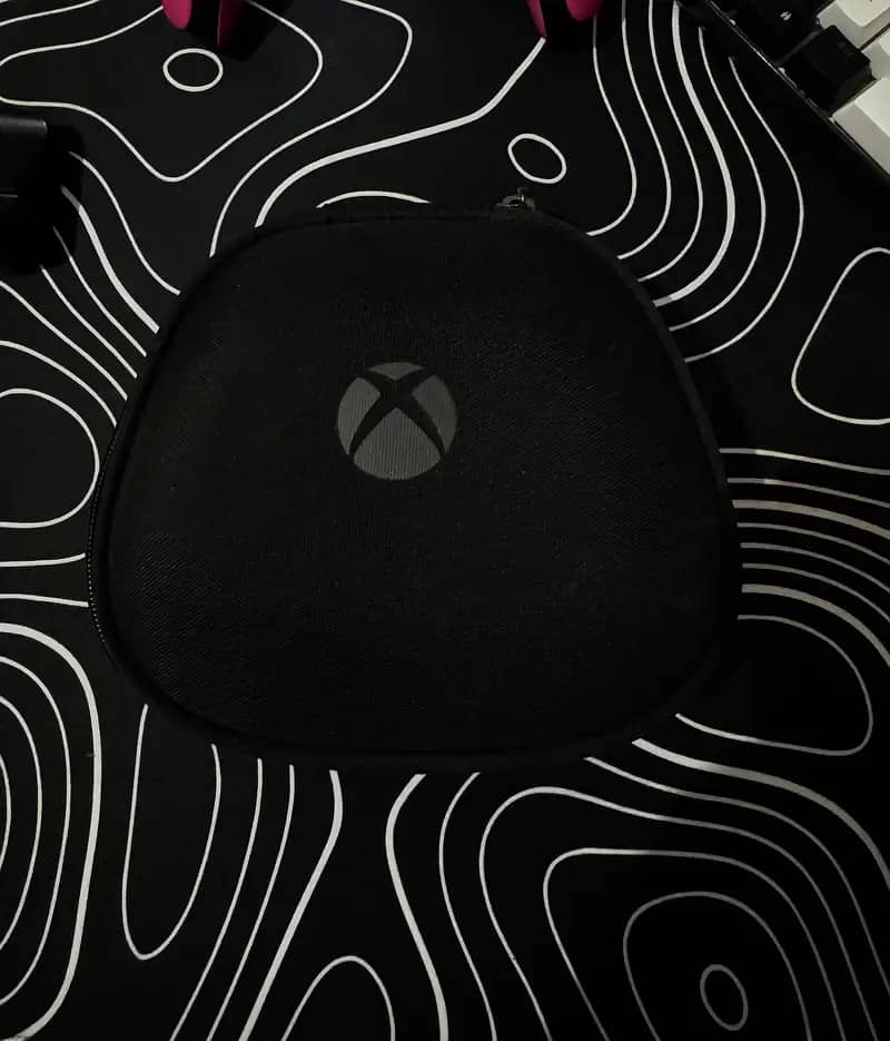 XBOX Elite series 2 controller. 5