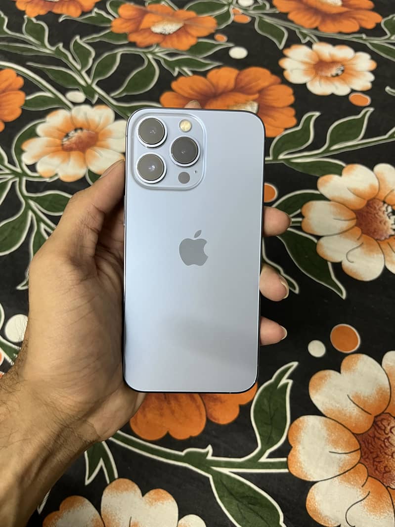 Apple iPhone 13 Pro 0