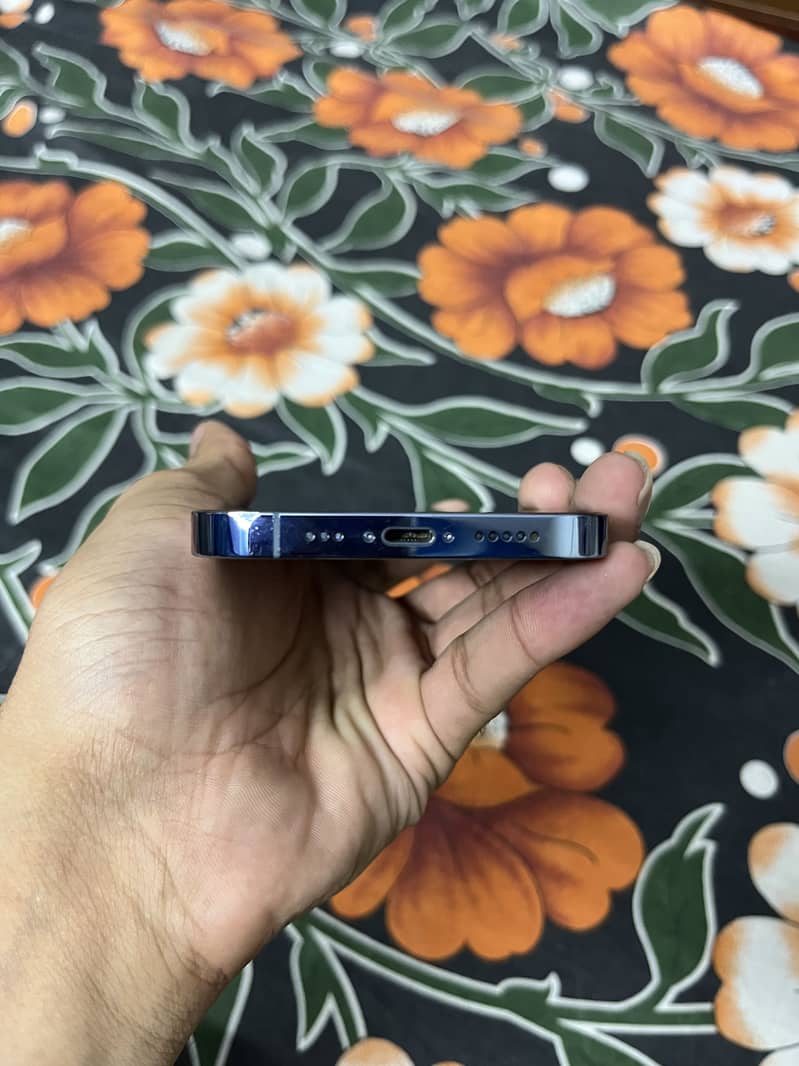 Apple iPhone 13 Pro 3