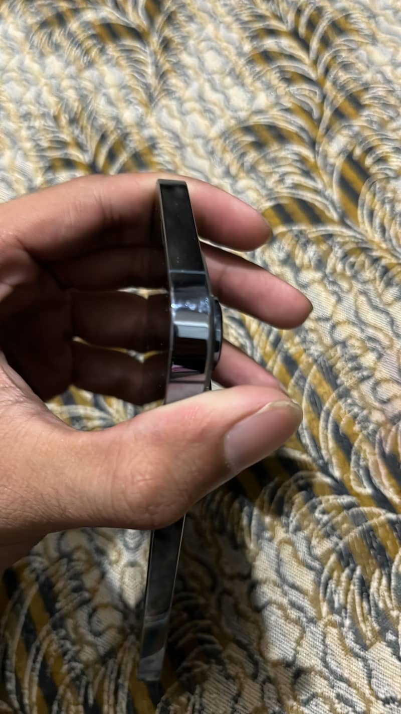 Apple iPhone 13 Pro 6