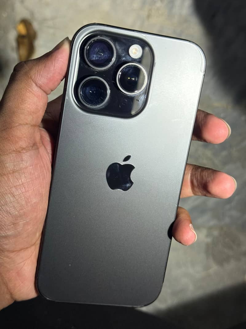 iphone 16 pro 0
