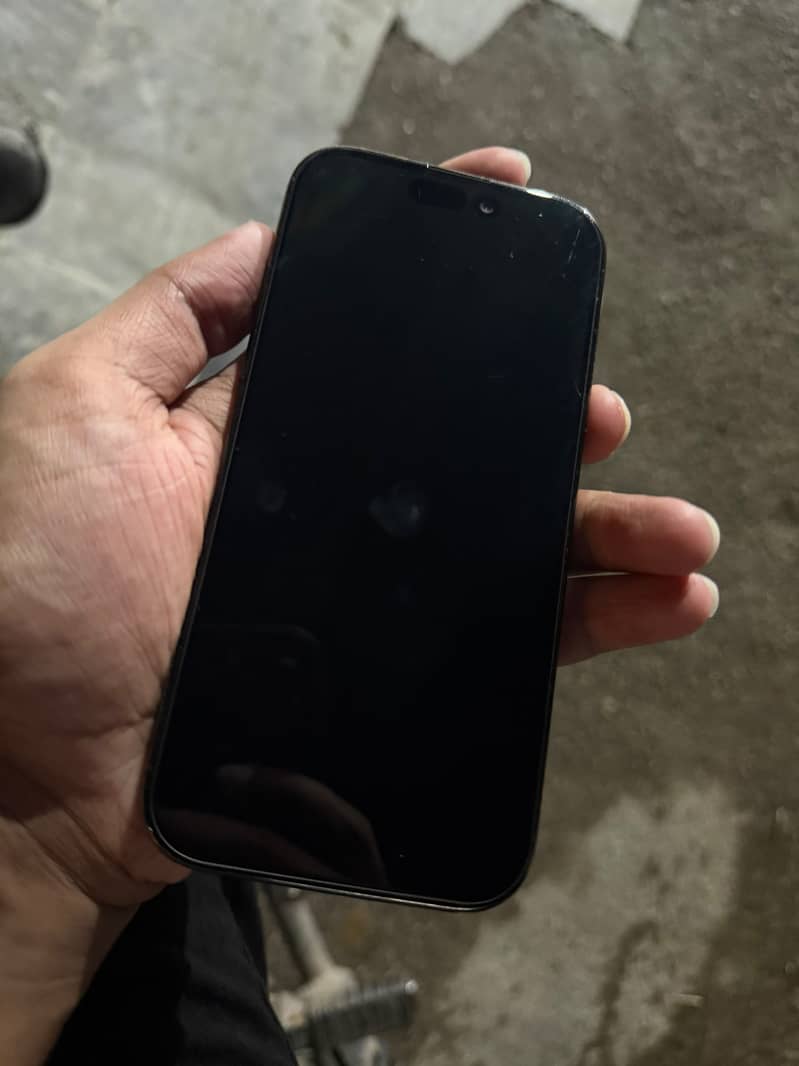 iphone 16 pro 8