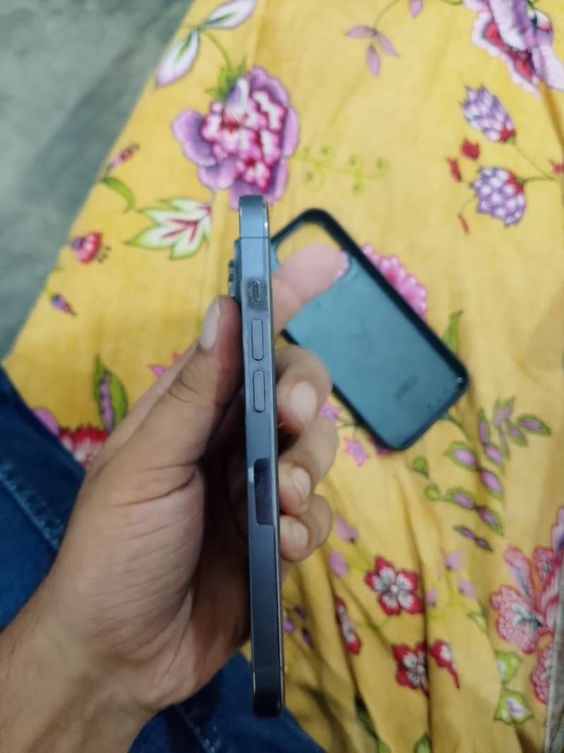 Apple iPhone 14 Pro 3