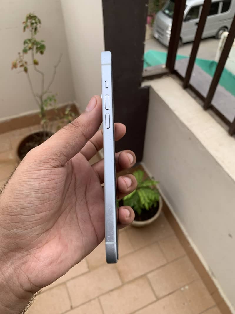 Apple iPhone 15 plus 2