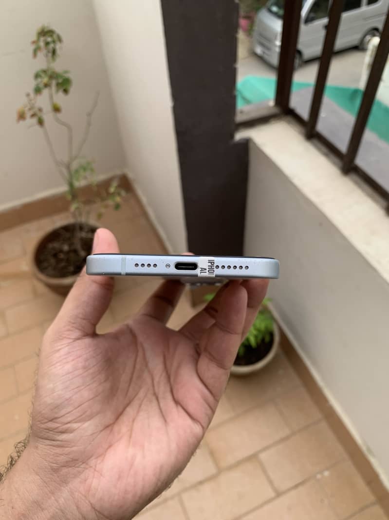 Apple iPhone 15 plus 4