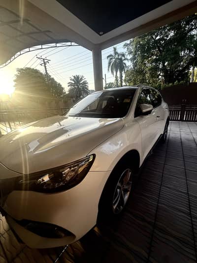 MG HS 2021