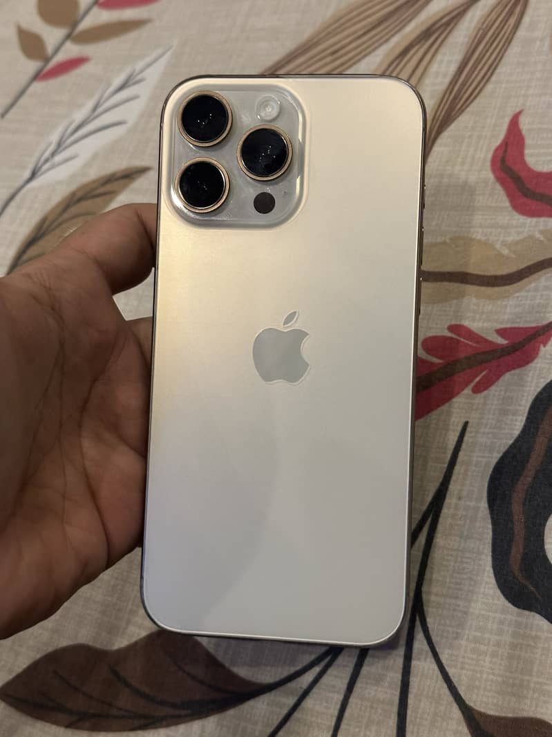 Iphone 16 pro max 0