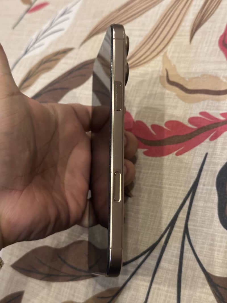 Iphone 16 pro max 2