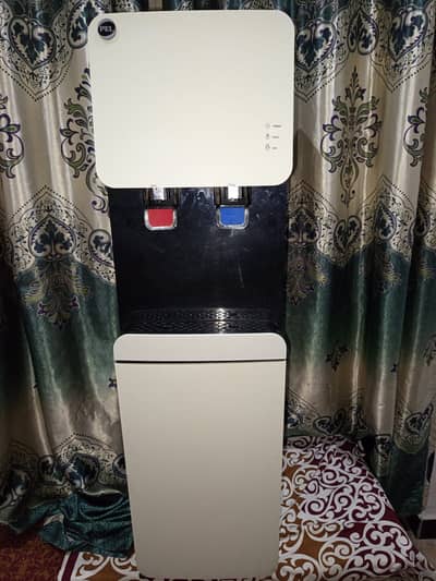 Pel dispenser