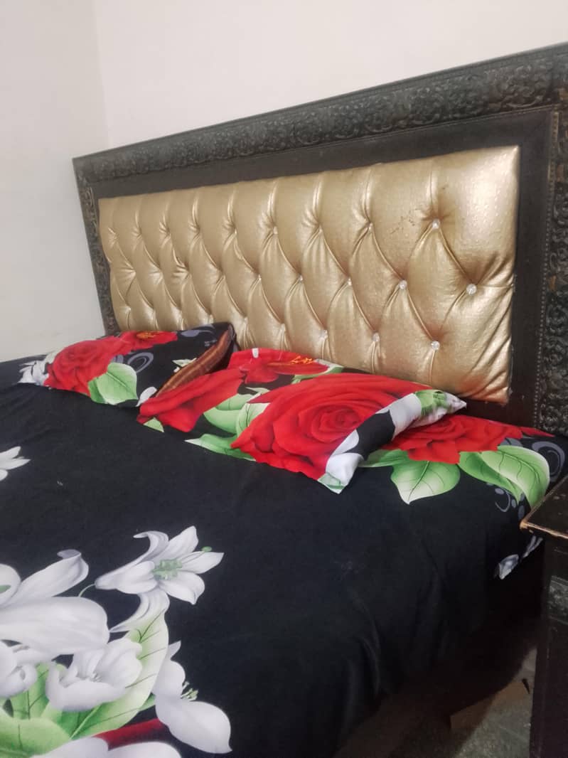 One bed 2