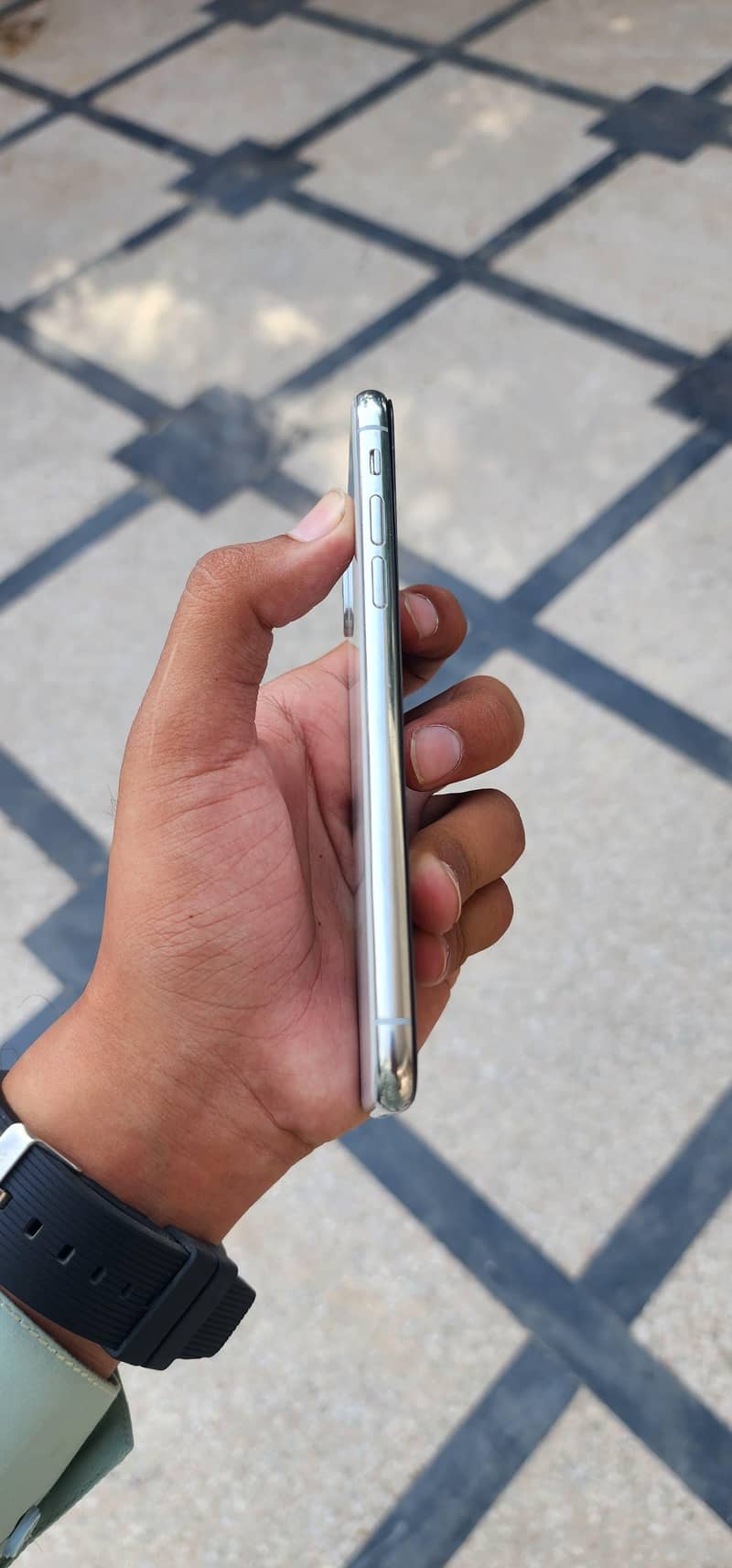 Apple iPhone X 3