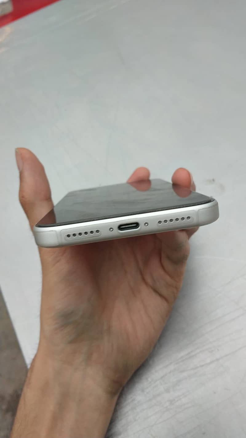 Apple iPhone 17 Pro Max 5