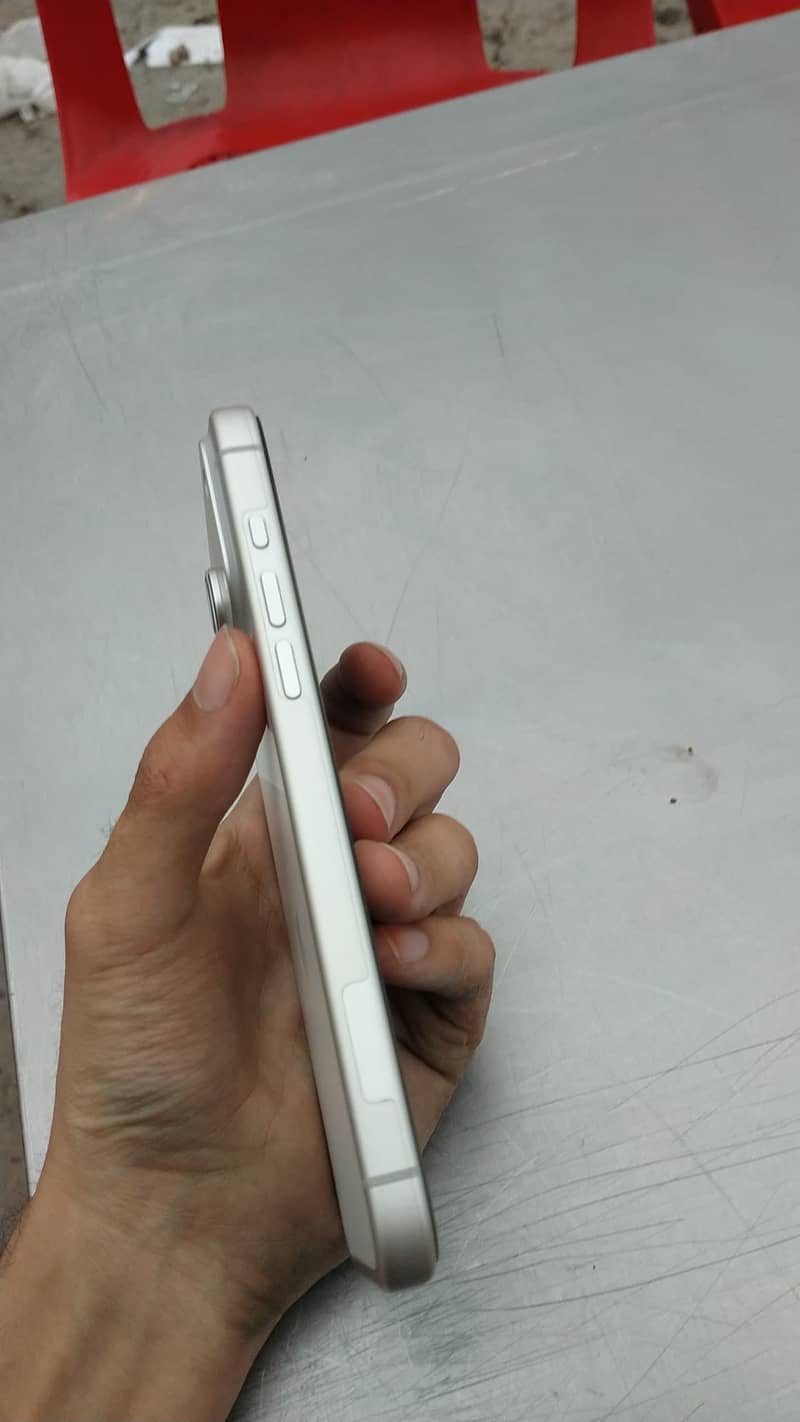 Apple iPhone 17 Pro Max 6
