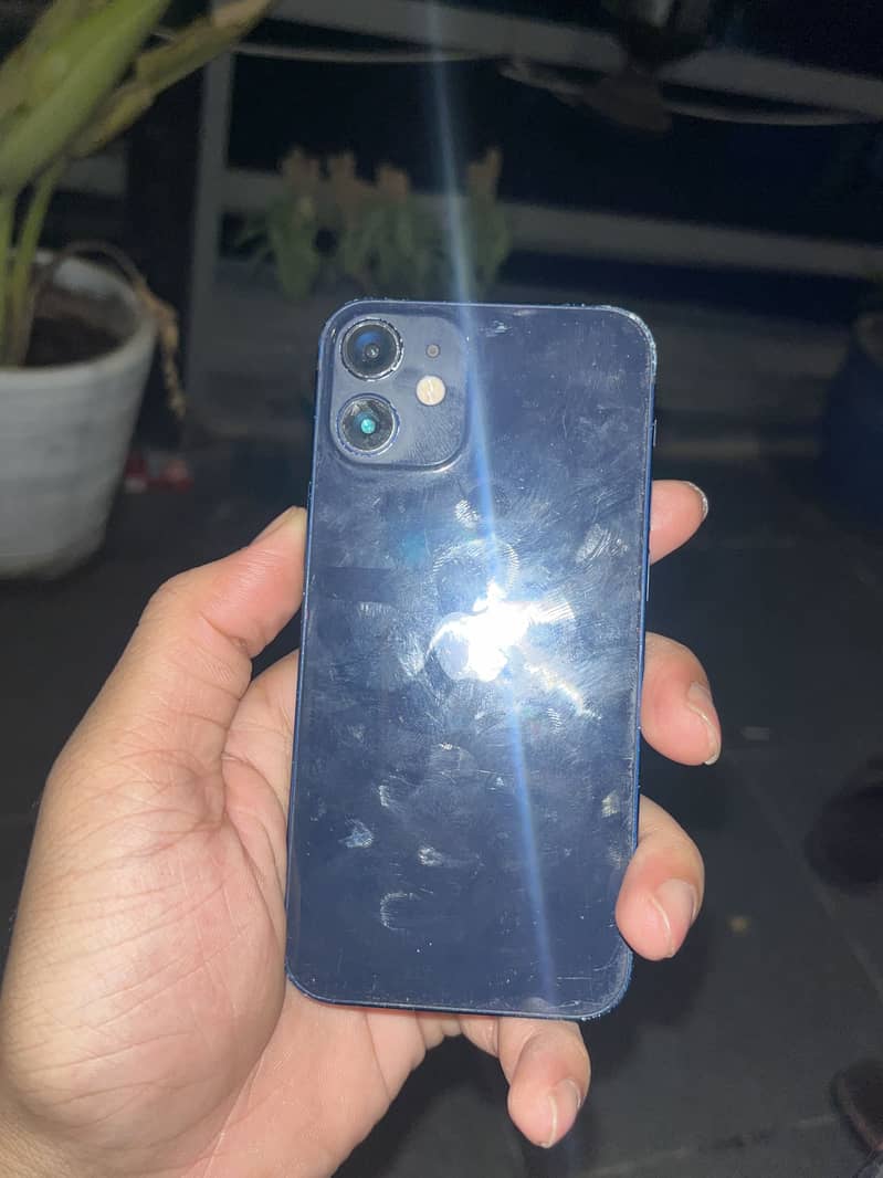 Apple iPhone 12 mini 1