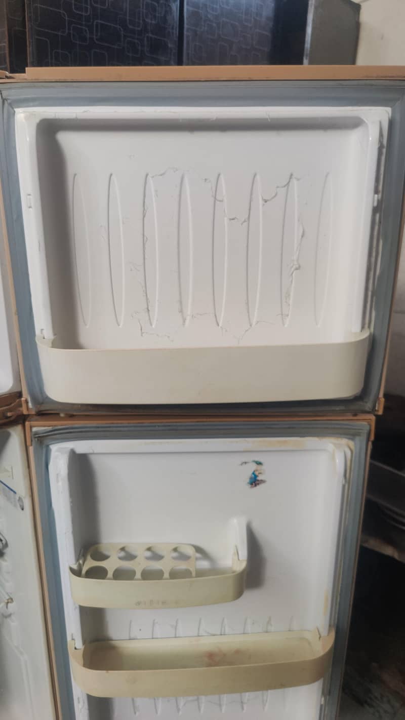refrigerator 3