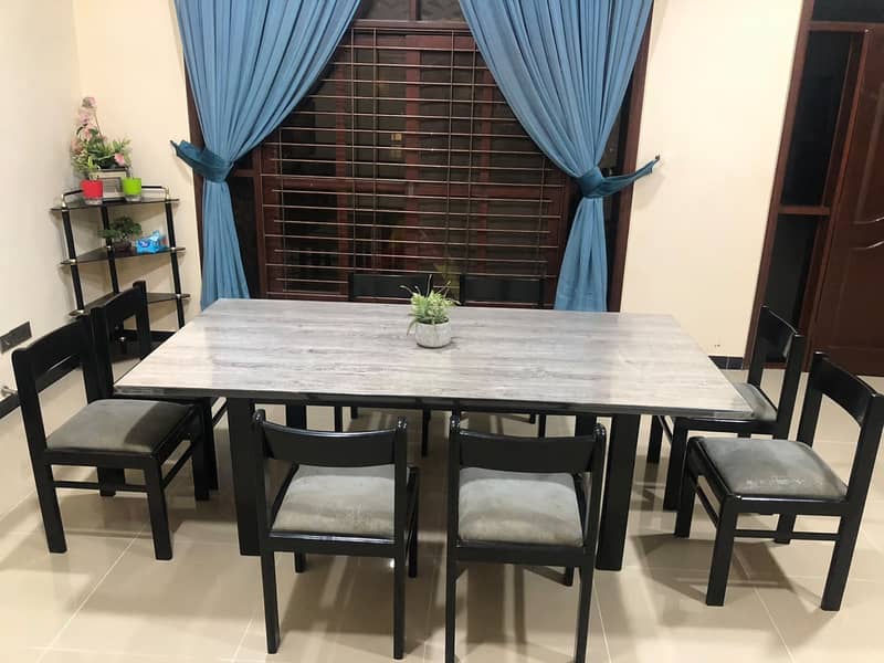 Solid wood Dining Table & Console (Coffee Table) – Mint Condition 0