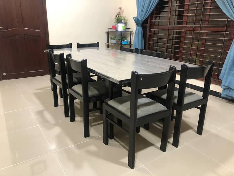 Solid wood Dining Table & Console (Coffee Table) – Mint Condition 5