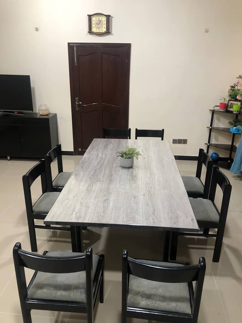 Solid wood Dining Table & Console (Coffee Table) – Mint Condition 11