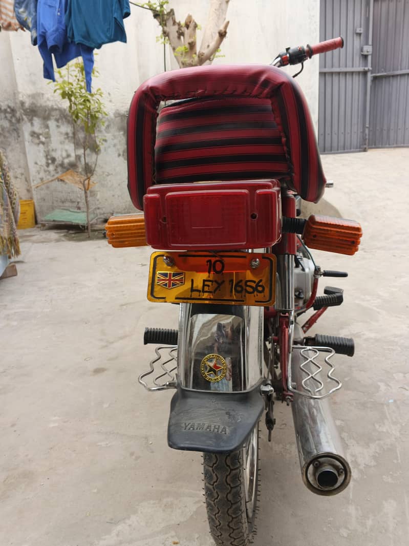 Yamaha 2
