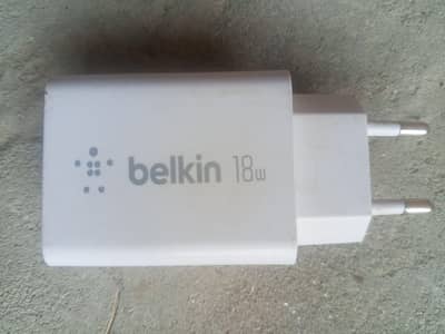 Fast Charger 18W USB - Good Condition