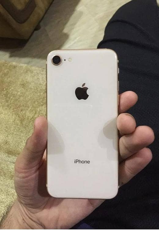 Apple iPhone 8 0